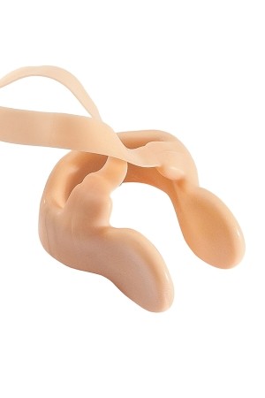 Nose clip with protective cord